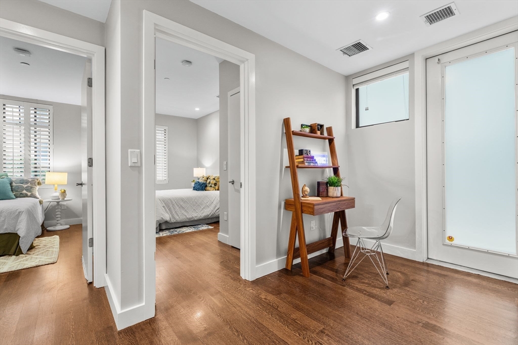 34 Chestnut Ave # 101