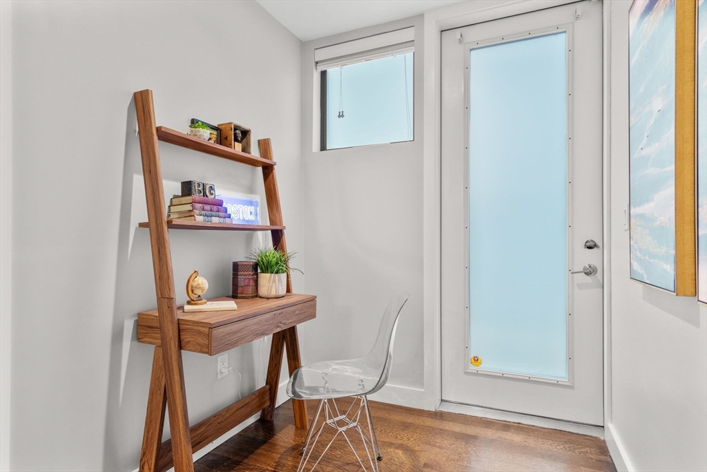 34 Chestnut Ave # 101