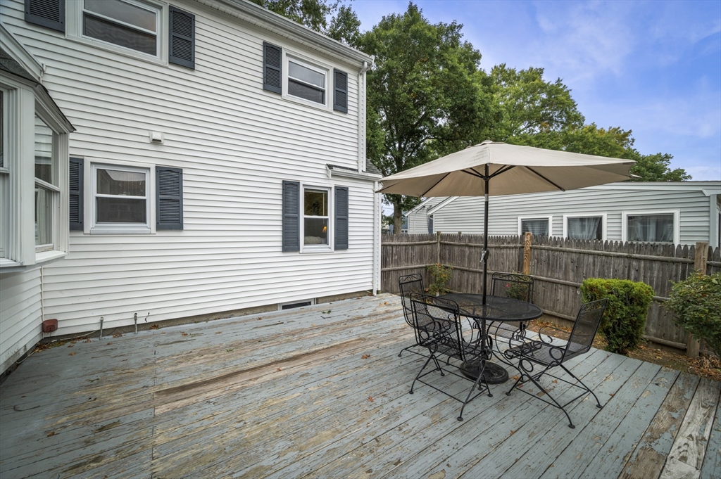 14 Arnold Rd