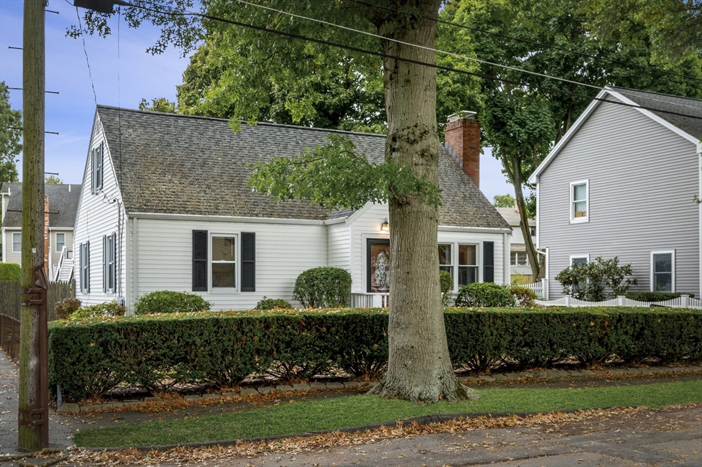 14 Arnold Rd