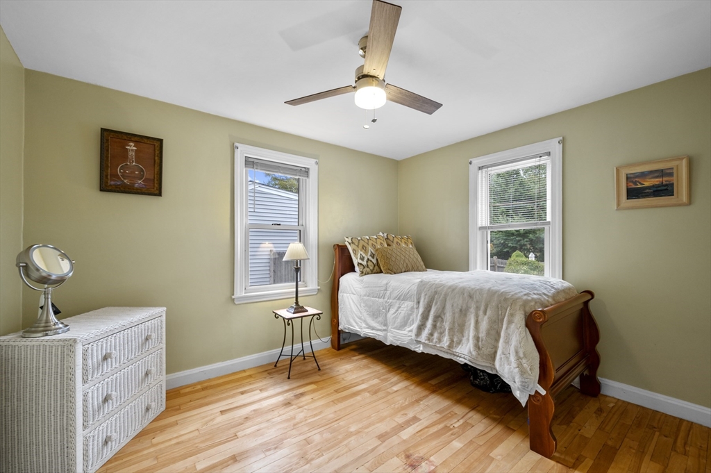 14 Arnold Rd