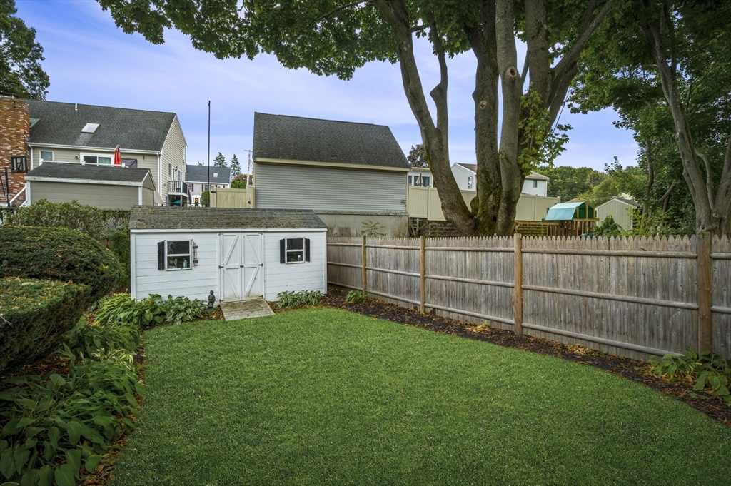 14 Arnold Rd