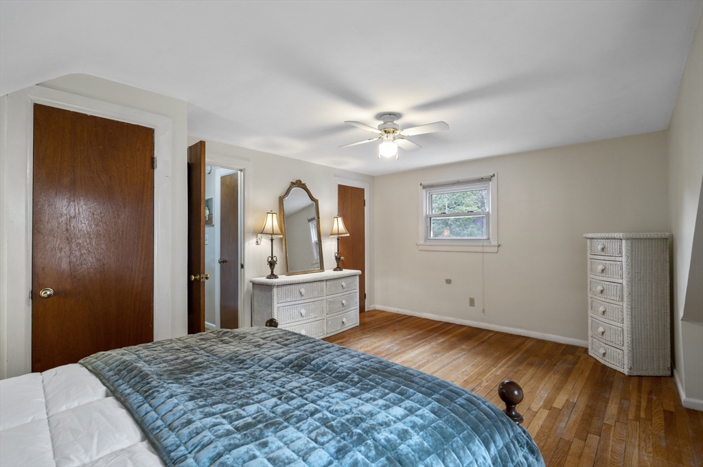 14 Arnold Rd