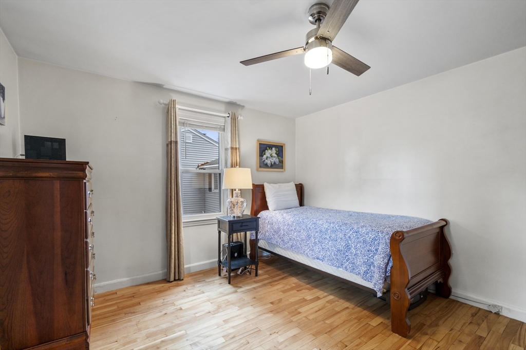 14 Arnold Rd