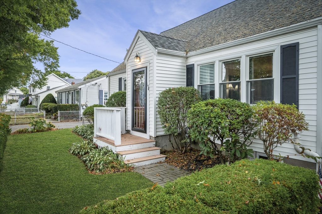 14 Arnold Rd