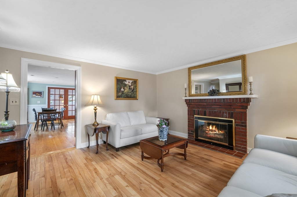 14 Arnold Rd