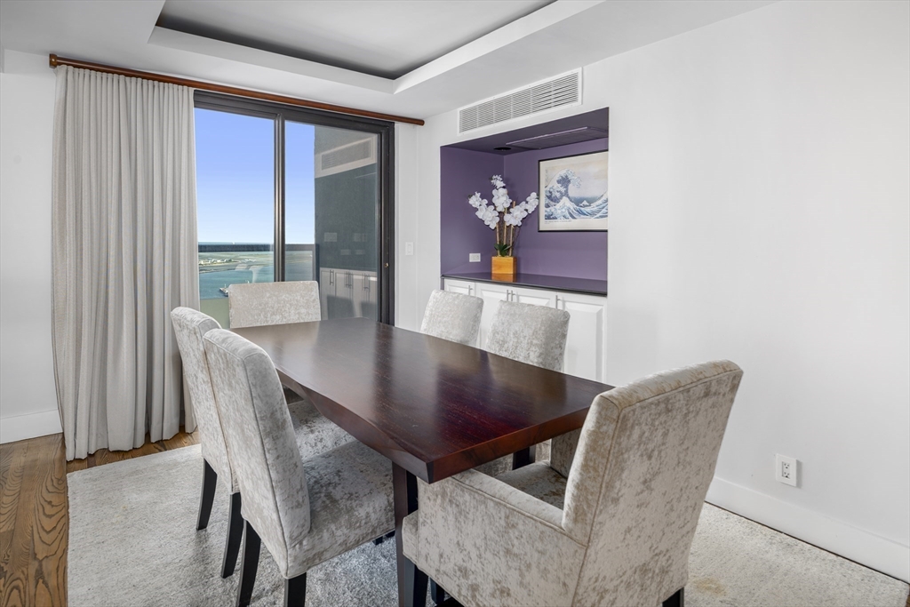 65 East India Row Unit: PHC
