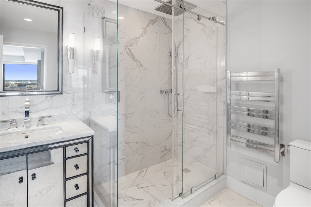 65 East India Row Unit: PHC