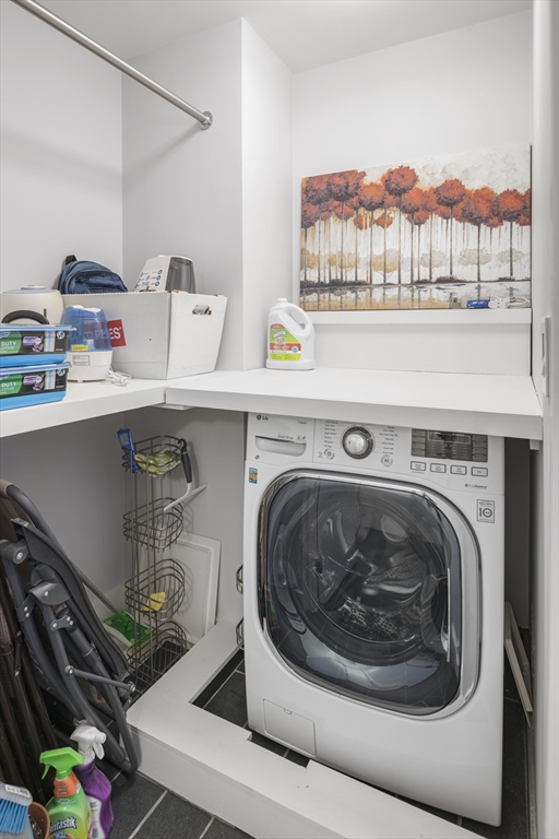 65 East India Row Unit: PHC