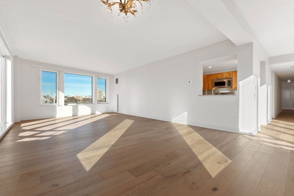 492 Beacon # 76