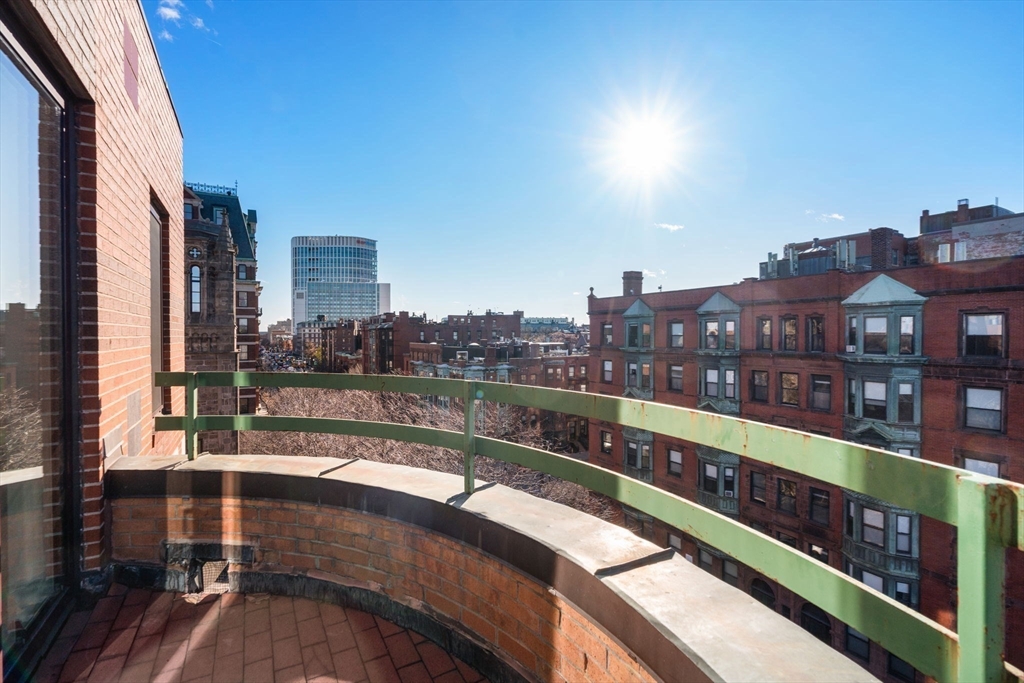 492 Beacon # 76