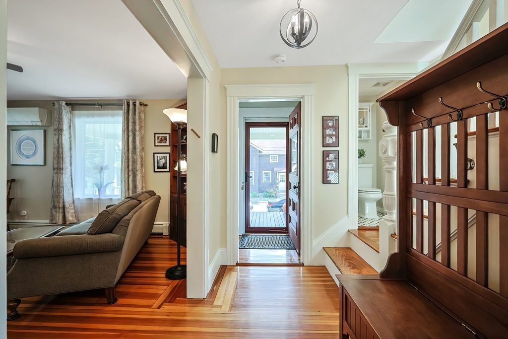 44 Raymond Street