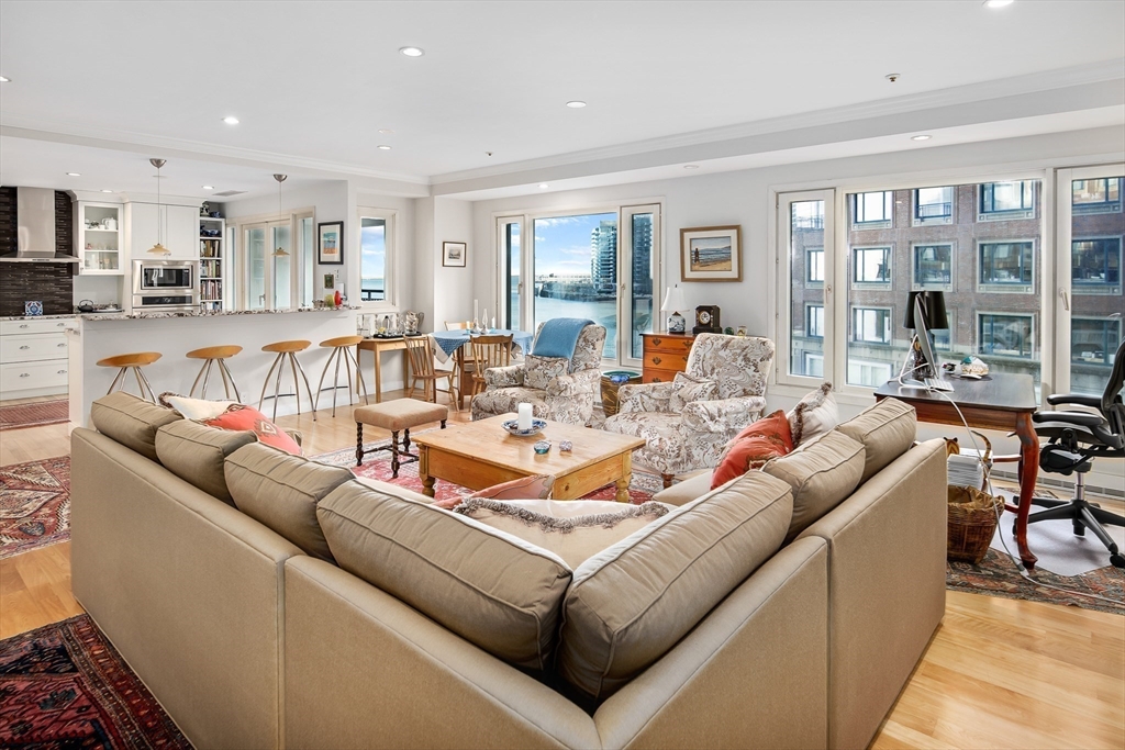 20 Rowes Wharf # 406