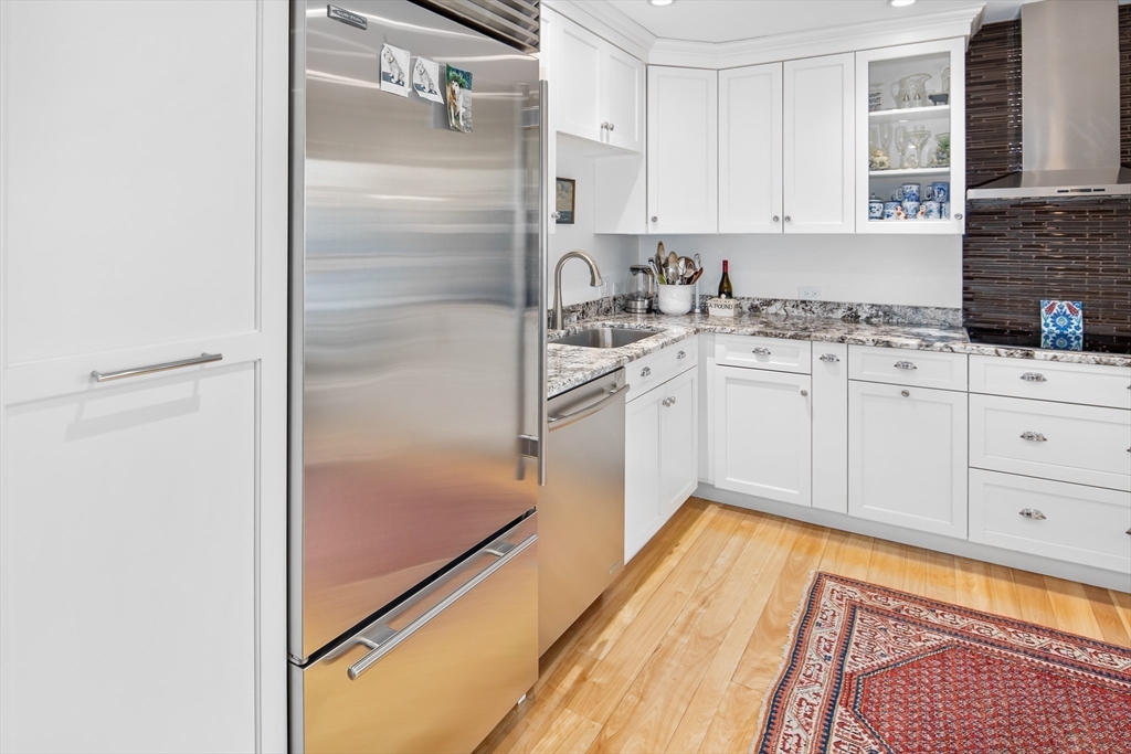 20 Rowes Wharf # 406