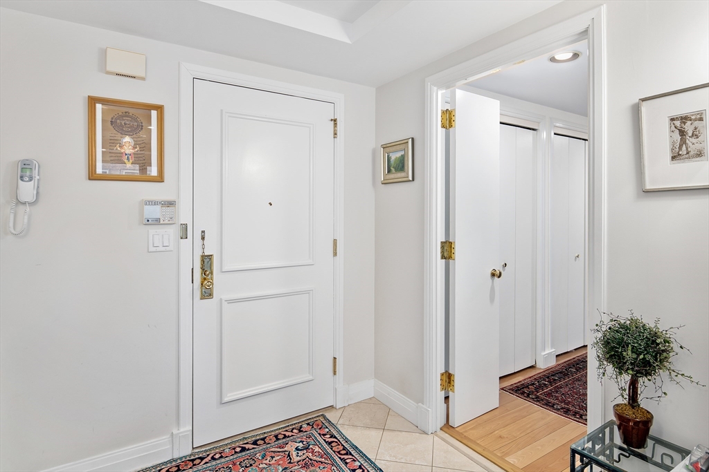 20 Rowes Wharf # 406