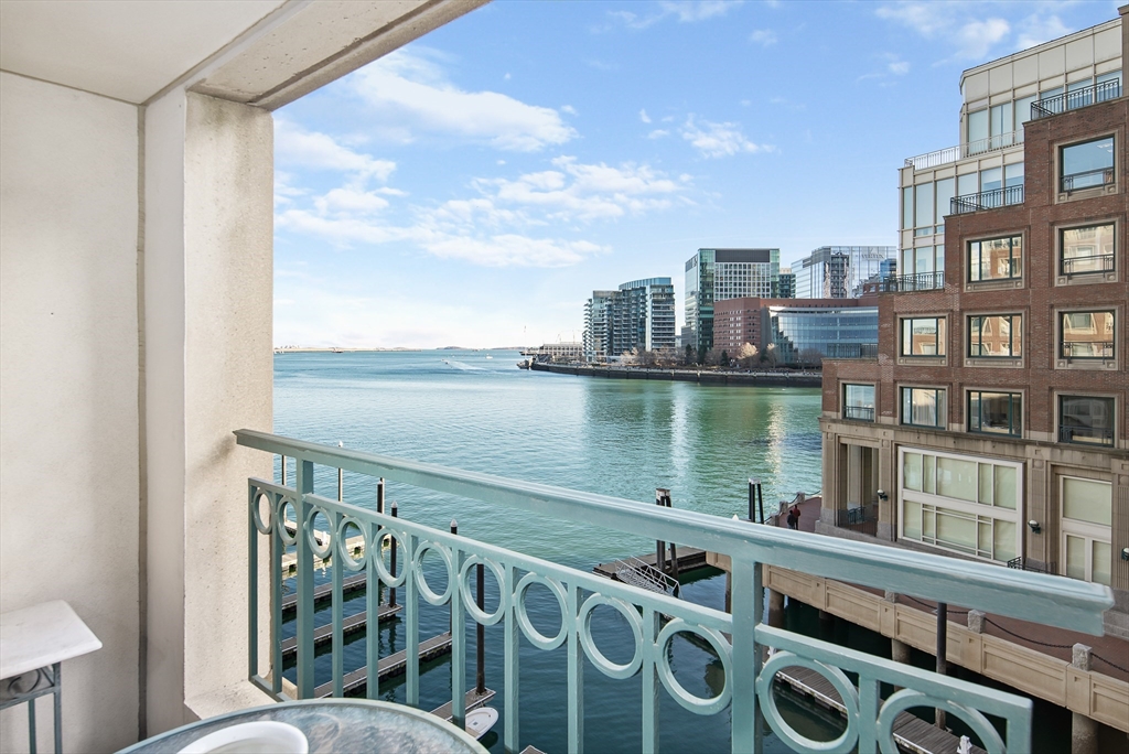 20 Rowes Wharf # 406