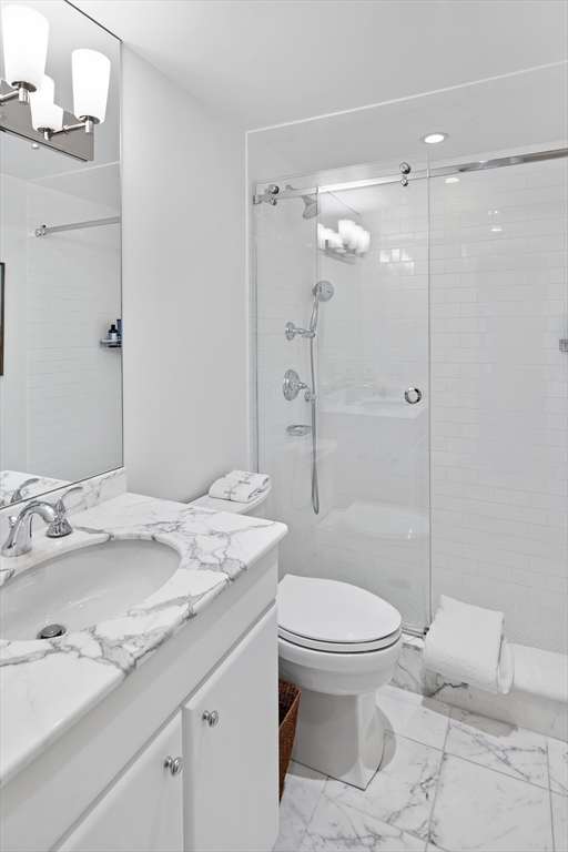 20 Rowes Wharf # 406