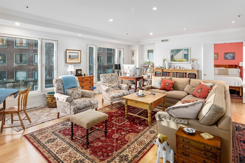 20 Rowes Wharf # 406