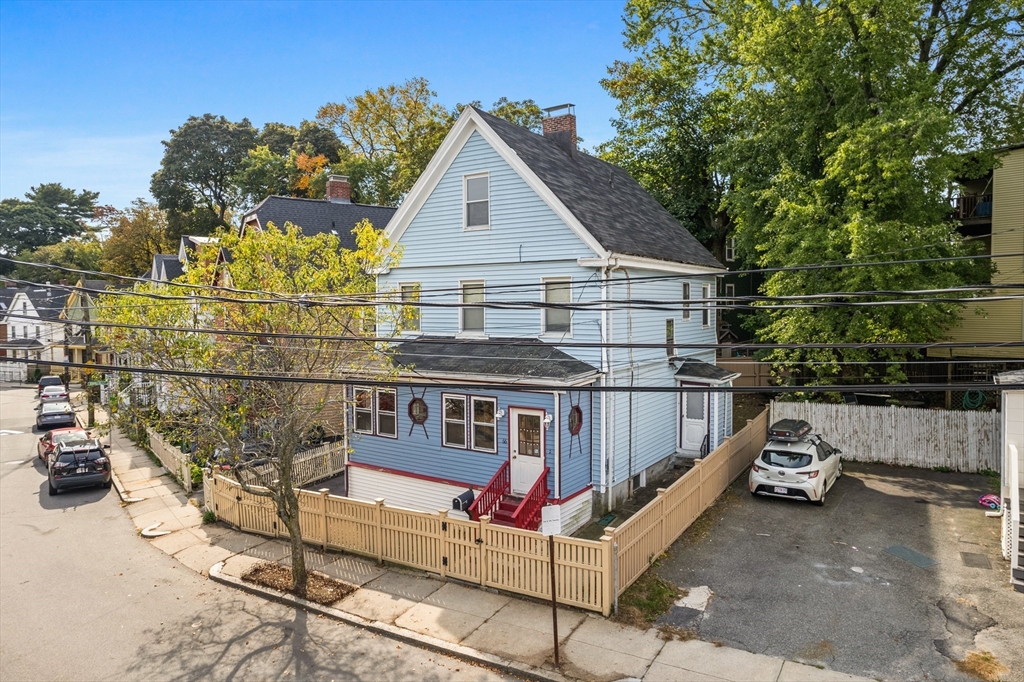 66 Round Hill St.