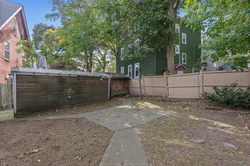 66 Round Hill St.