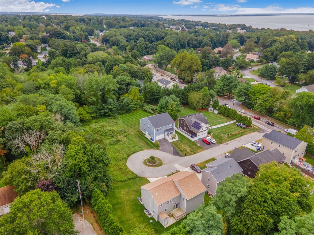 5 Village Rd