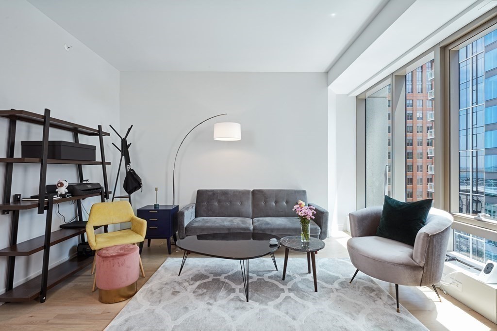 133 Seaport Blvd # 1215