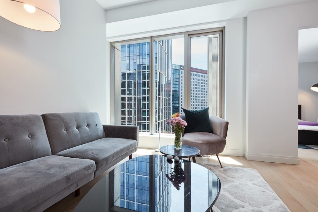 133 Seaport Blvd # 1215