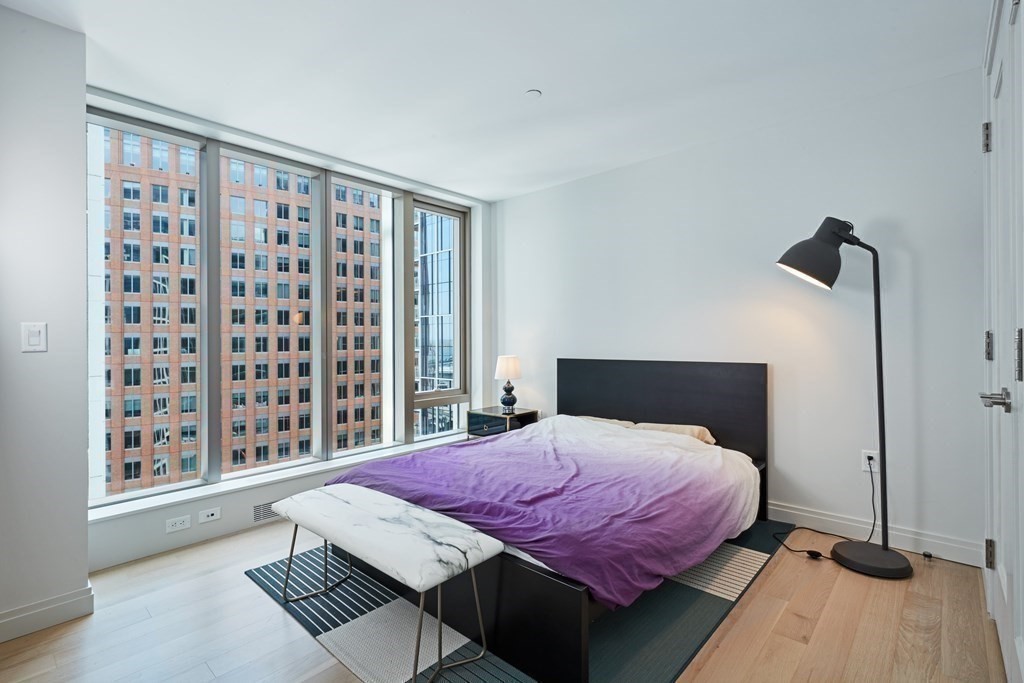 133 Seaport Blvd # 1215