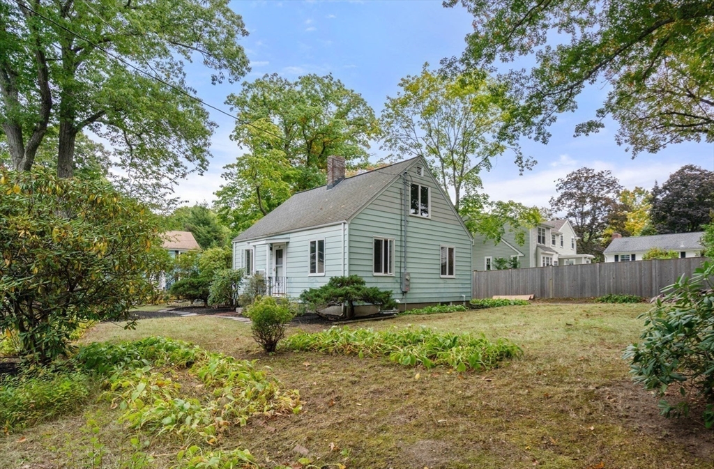 73 Clearwater Rd