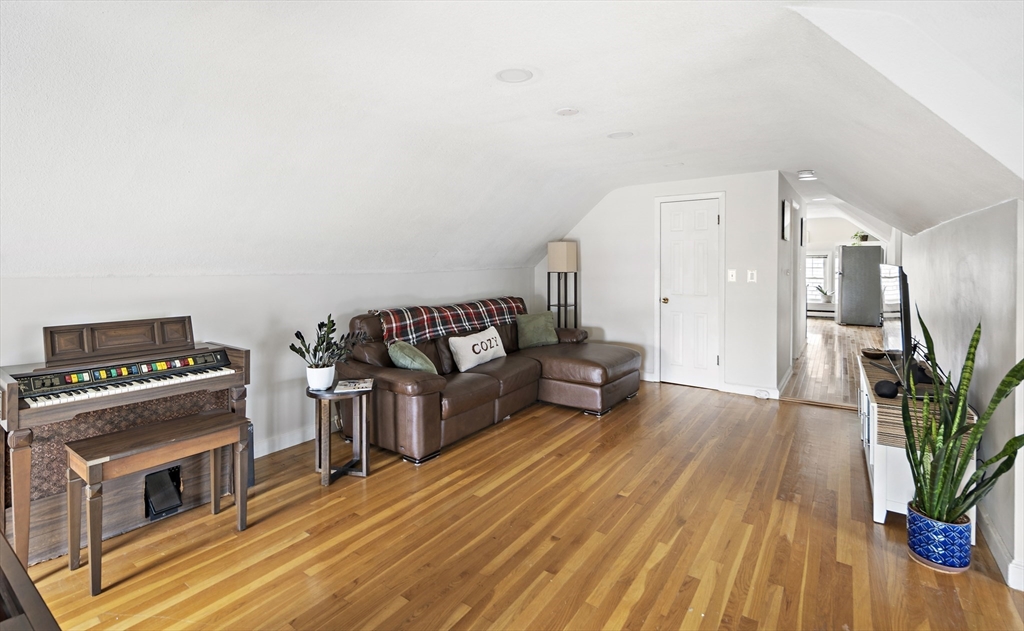 227 Nesmith Unit: E