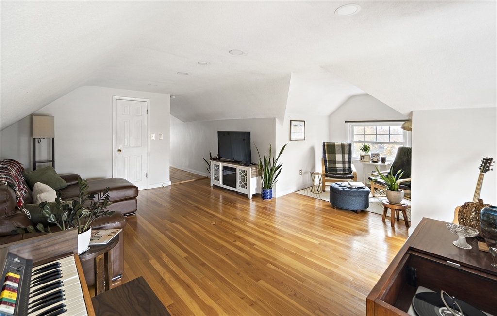 227 Nesmith Unit: E