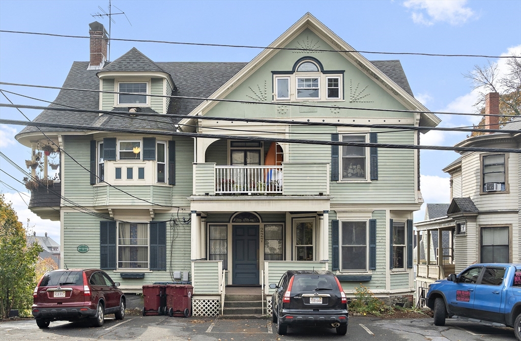 227 Nesmith Unit: E