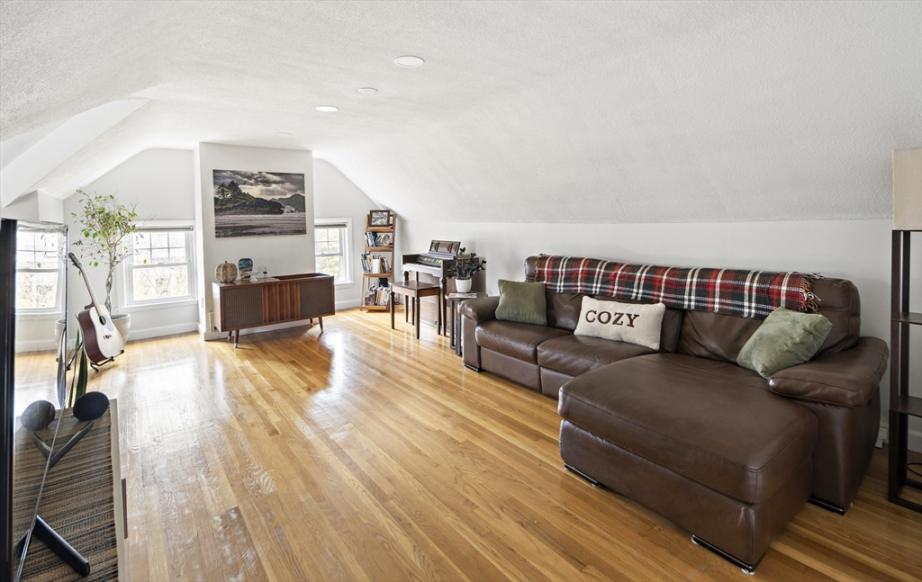 227 Nesmith Unit: E