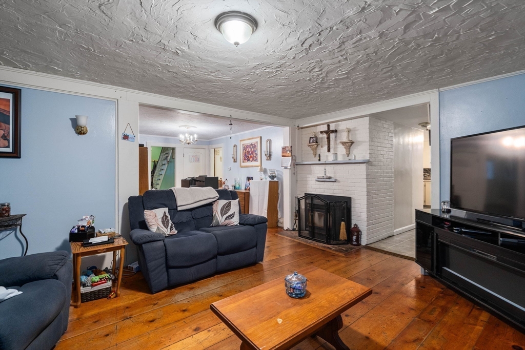 74 Durfee St