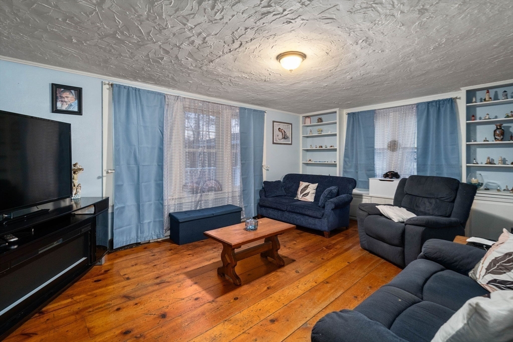 74 Durfee St