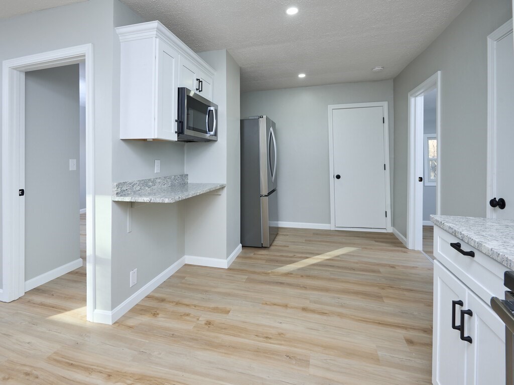 10 Ackerman Rd