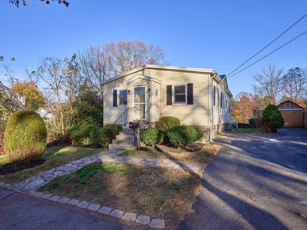10 Ackerman Rd