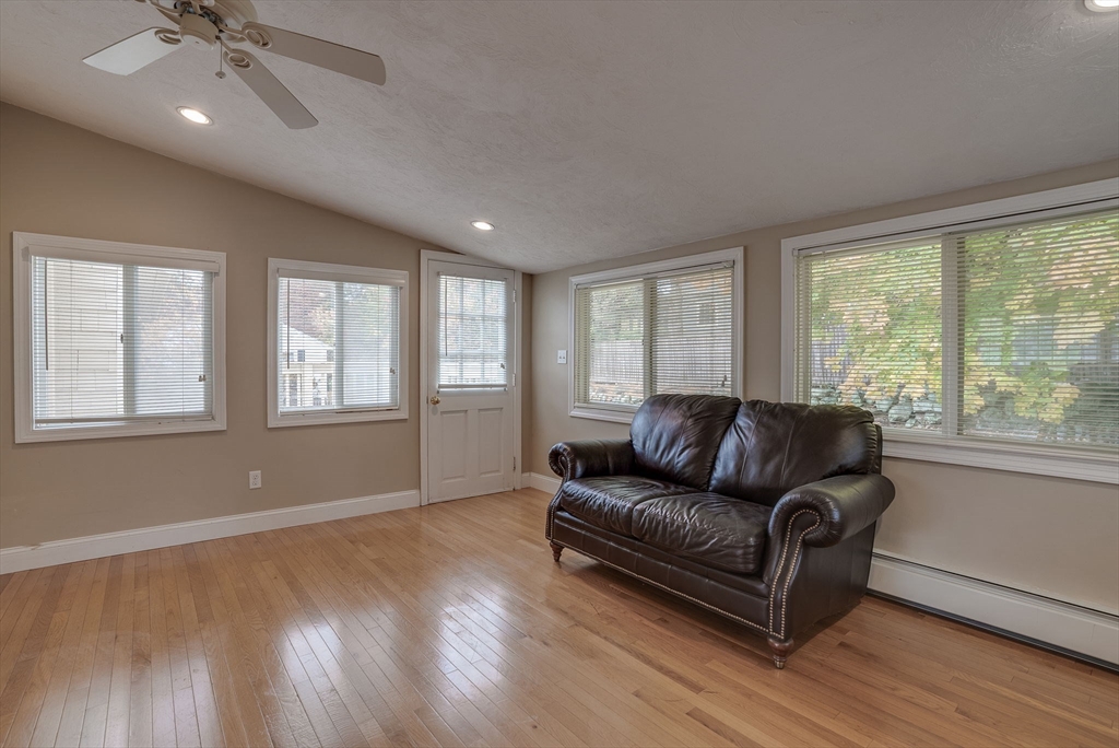17 Cherry Lane Dr