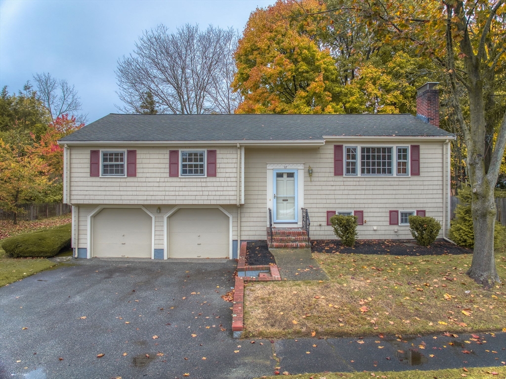 17 Cherry Lane Dr