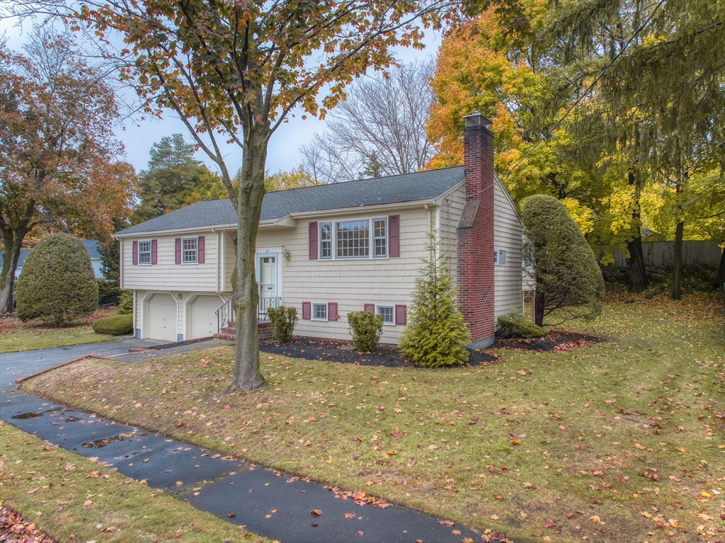 17 Cherry Lane Dr
