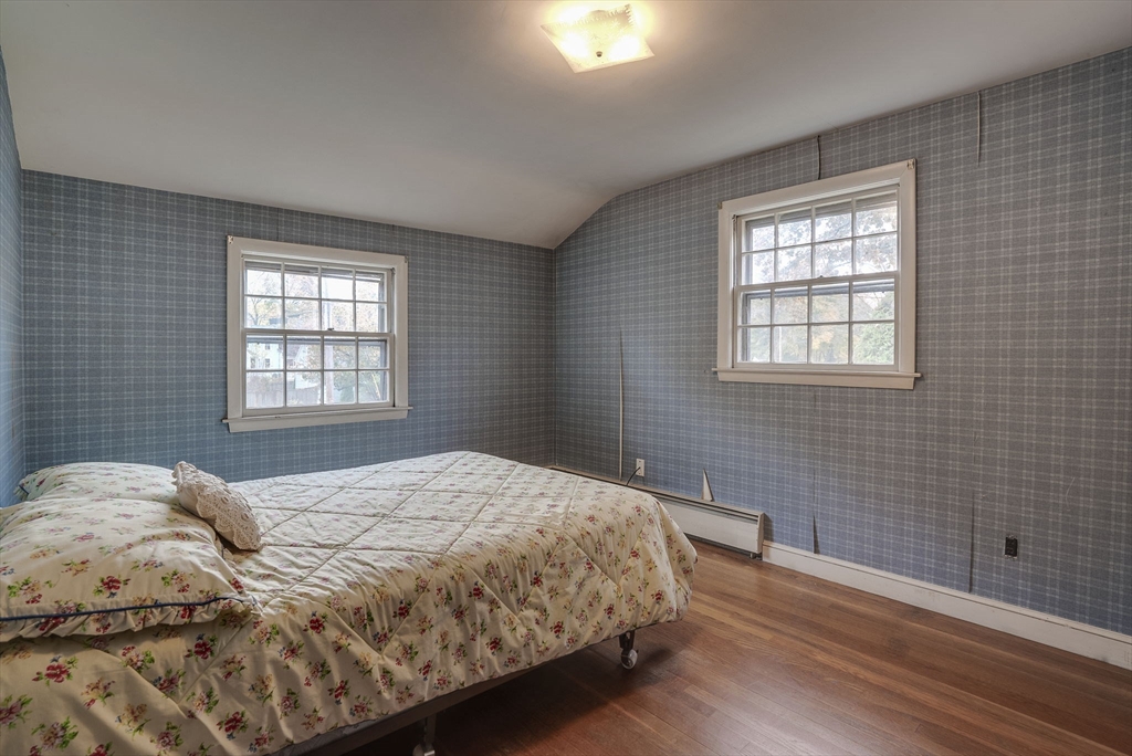 17 Cherry Lane Dr
