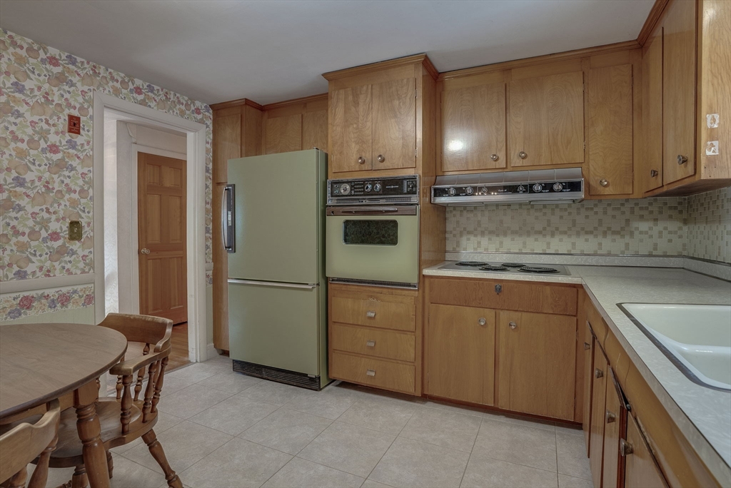 17 Cherry Lane Dr