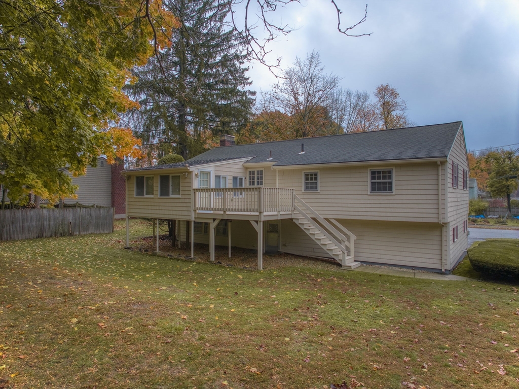 17 Cherry Lane Dr