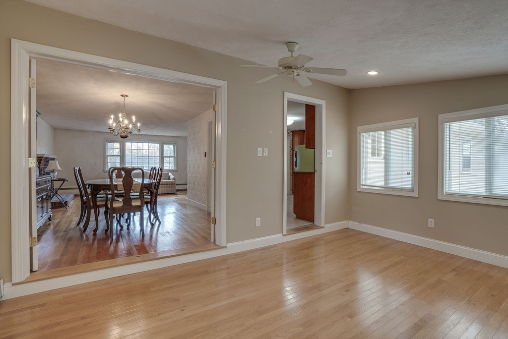 17 Cherry Lane Dr
