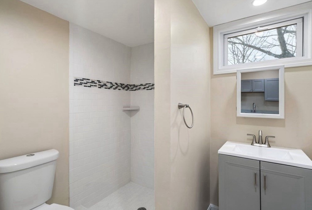 34 Hooper St # 2