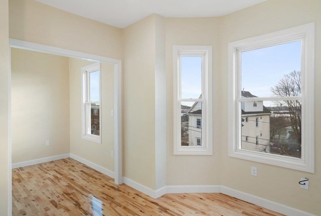 34 Hooper St # 2
