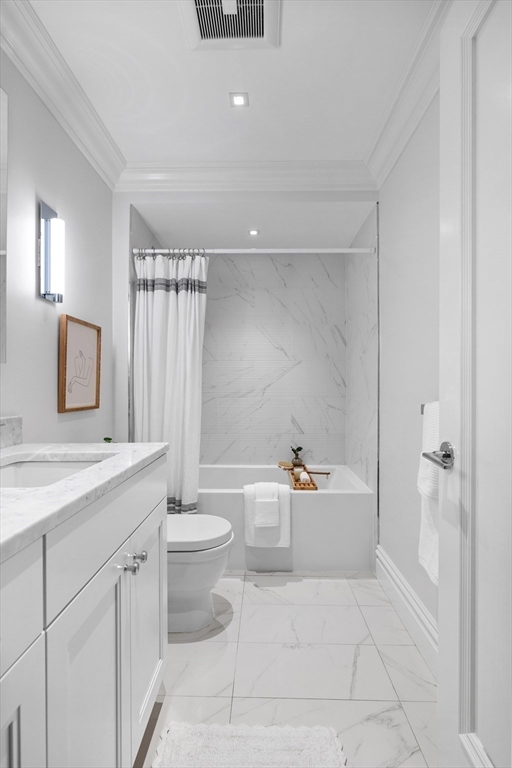32 Derne St # 2C