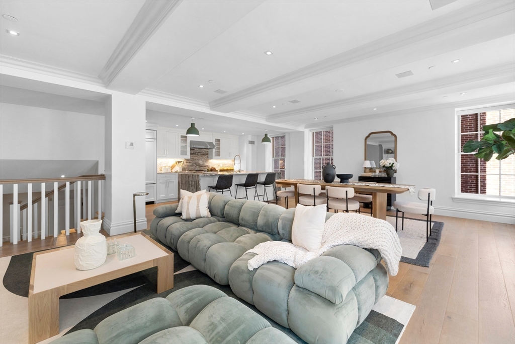 32 Derne St # 2C
