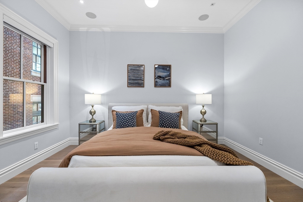 32 Derne St # 2C