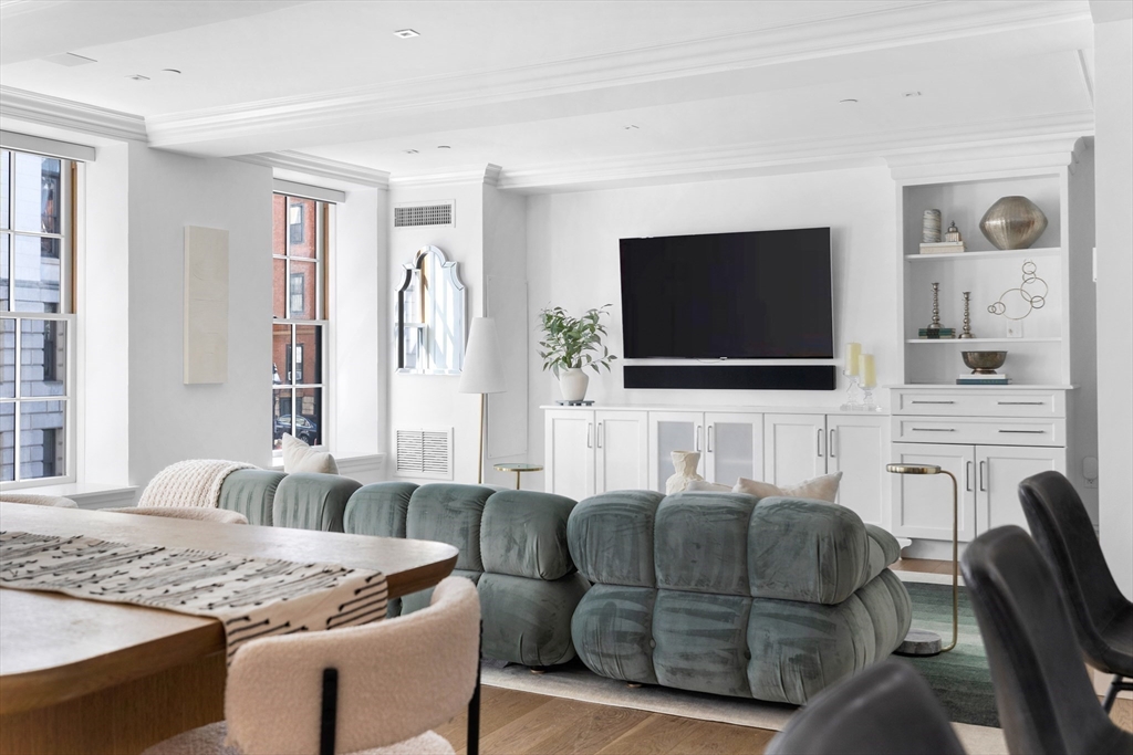 32 Derne St # 2C